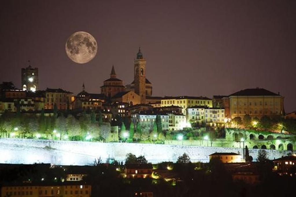 Porta Dipinta House Bergamo Alta 아파트 객실 사진